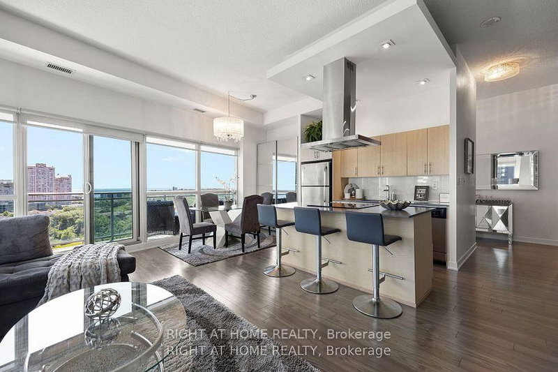 1226 - 165 Legion Rd N, Toronto, M8Y 0B3 | Image 3