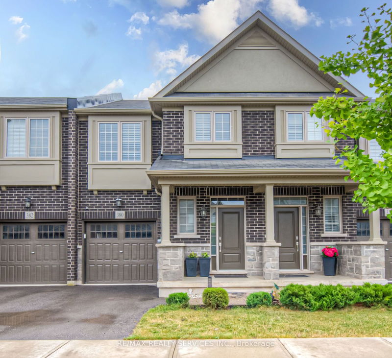 380 Threshing Mill Blvd  Oakville, L6H 0P6 | Image 1