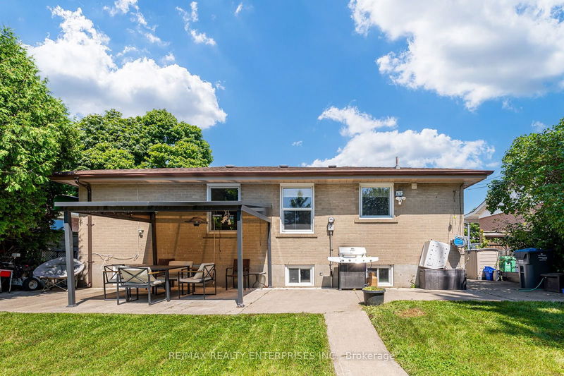 108 Corby Cres  Brampton, L6Y 1H1 | Image 32