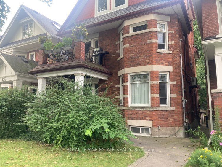 home for lease on 128 Mavety Street