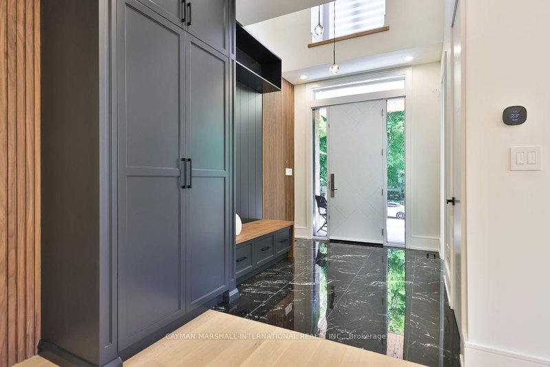 1438 Garnet Ave, Mississauga, L5G 4C6 | Image 2