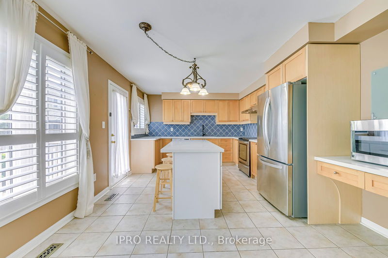 2251 Kenneth Cres  Burlington, L7L 6T4 | Image 13