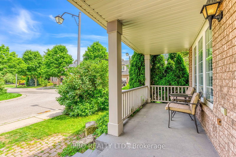 2251 Kenneth Cres  Burlington, L7L 6T4 | Image 3