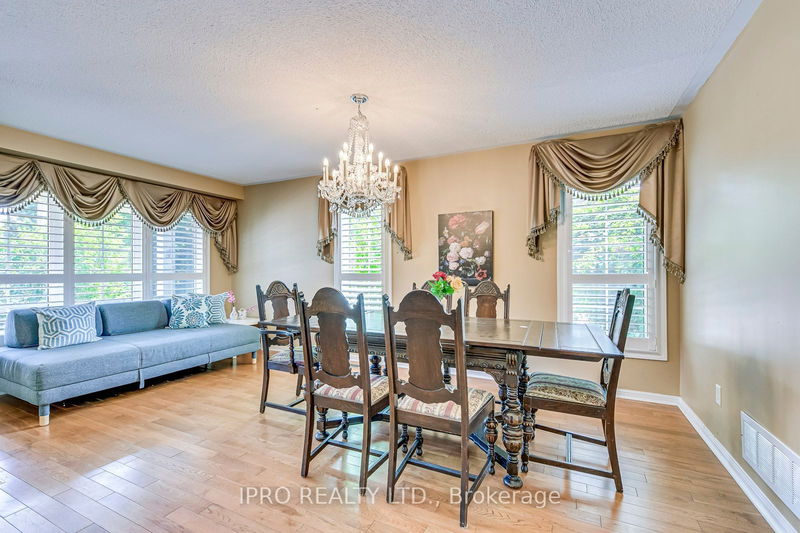 2251 Kenneth Cres  Burlington, L7L 6T4 | Image 8