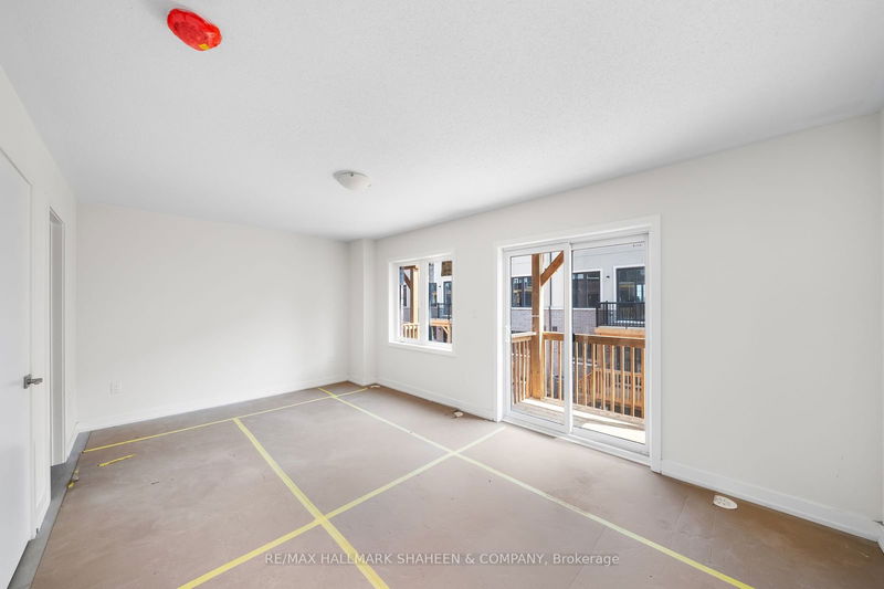 1346 Kaniv St  Oakville, L6M 0L8 | Image 28