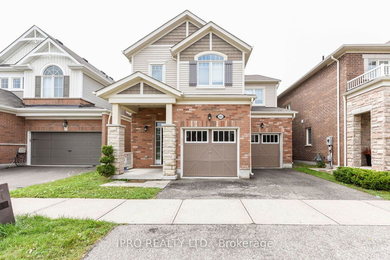 home for lease on 525 LANGHOLM Street N