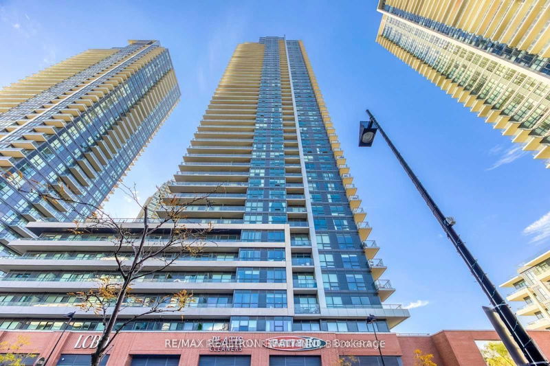 home for lease on 2608-2220 Lake Shore Boulevard W
