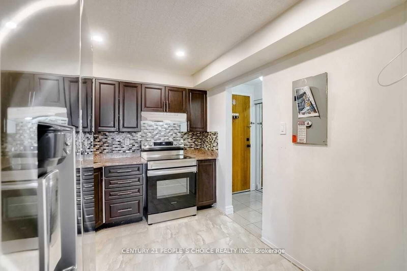 411 - 41 Markbrook Lane, Toronto, M9V 5E6 | Image 3