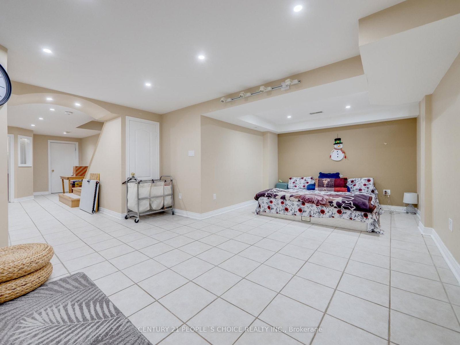 Listing Image 33