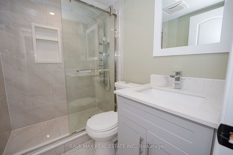 2651 Devonsley Cres  Oakville, L6H 6J2 | Image 36