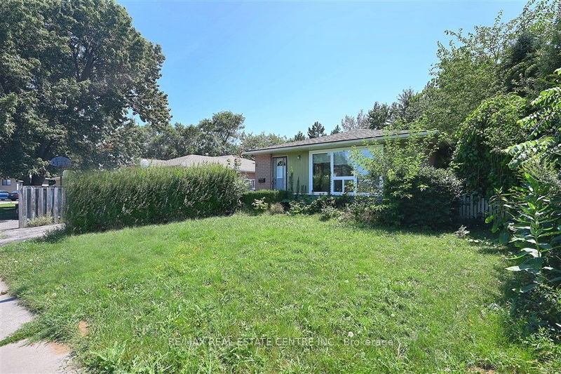 home for lease on 8 Duke Road