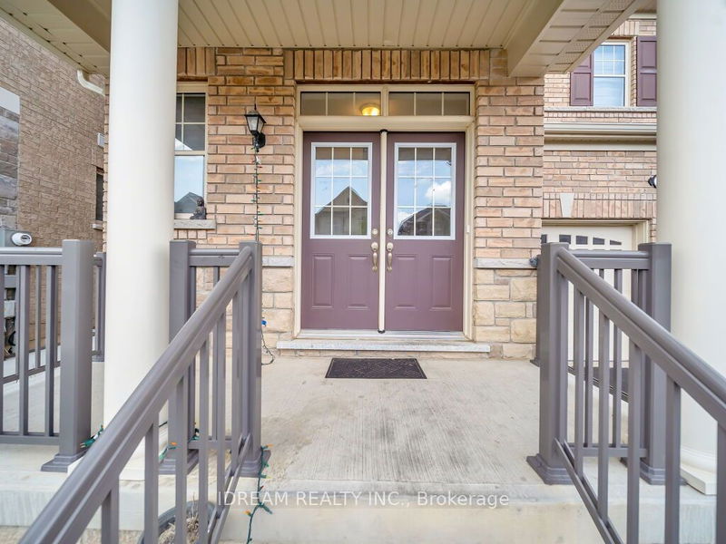 20 Matterhorn Rd  Brampton, L7A 5A4 | Image 3