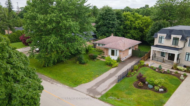 535 Taplow Crescent