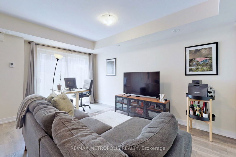 home for lease on 208-2355 Sheppard Avenue W