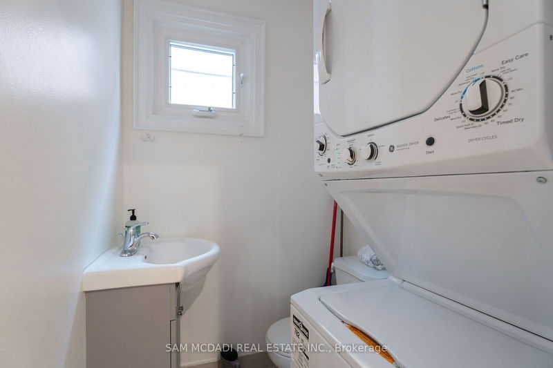 4484 Jenkins Cres  Mississauga, L5R 1T8 | Image 12