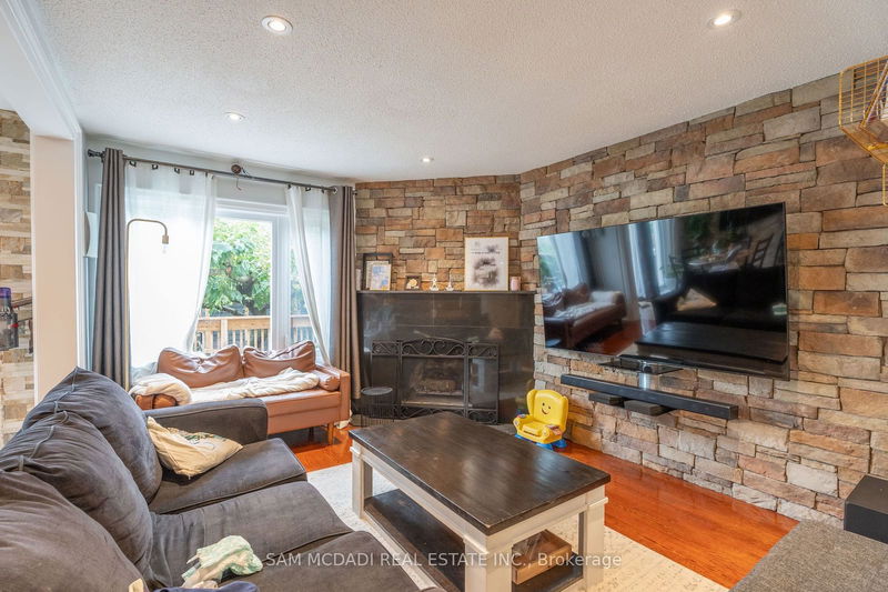 4484 Jenkins Cres  Mississauga, L5R 1T8 | Image 8