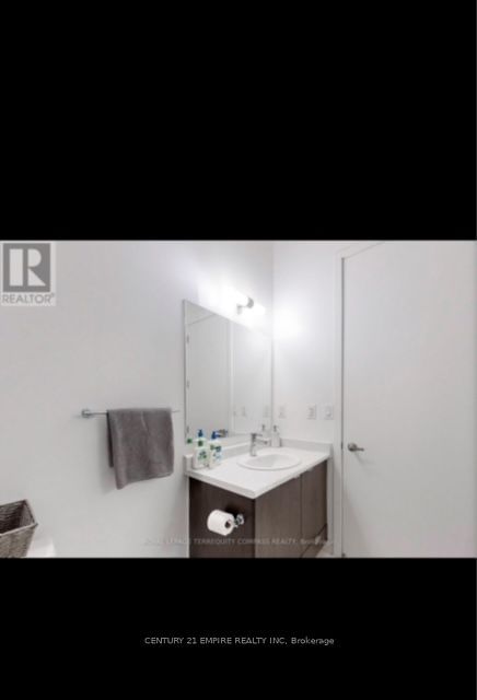  411 - 120 Canon Jackson Dr  Toronto, M6M 0B8 | Image 10