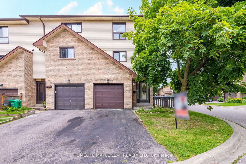  76 - 77 Collins Cres  Brampton, L6V 3N1 | Image 2