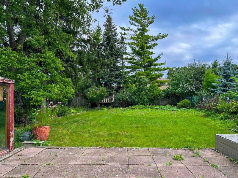 461 Rathburn Rd  Toronto, M9C 3S9 | Image 20