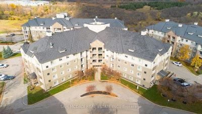 Condo sold at 102-4 Dayspring Circle, Brampton, Ontario, L6P 2Z5 - Goreway Drive Corridor - MLS: W9249249