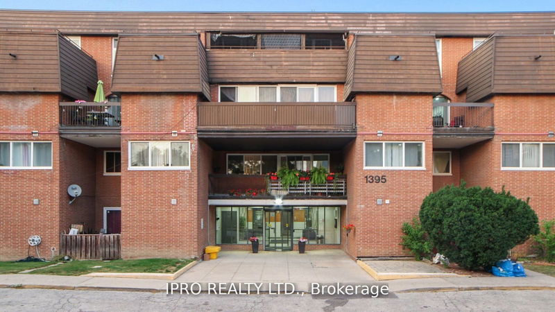  342 - 1395 Williamsport Dr  Mississauga, L4X 2T4 | Image 2