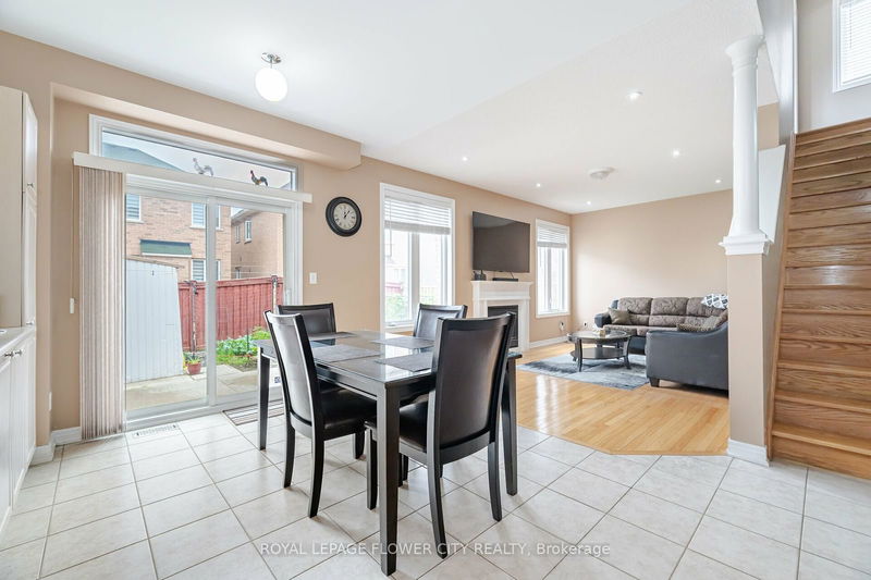 18 Openbay Gdns  Brampton, L6R 0V3 | Image 10