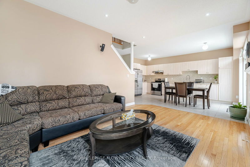 18 Openbay Gdns  Brampton, L6R 0V3 | Image 15