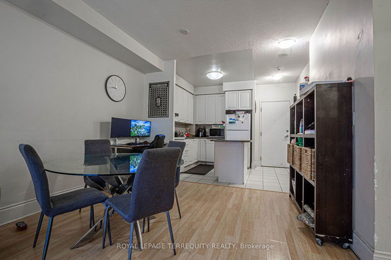  226 - 3888 Duke of York Blvd  Mississauga, L5B 4P5 | Image 15