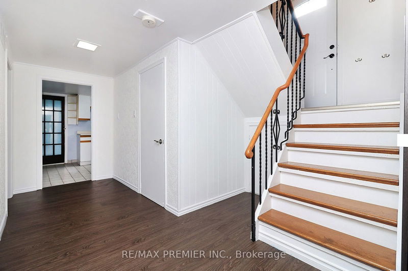 12 Forthbridge Cres  Toronto, M3M 2A1 | Image 20