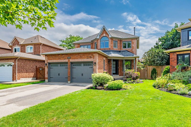home for sale on 81 Lauchlin Crescent