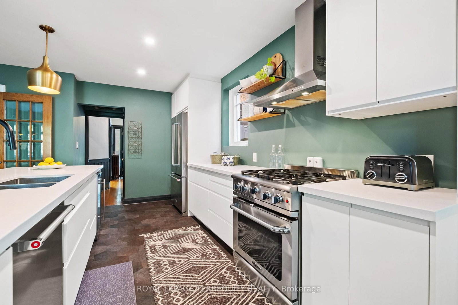 Listing Image 7