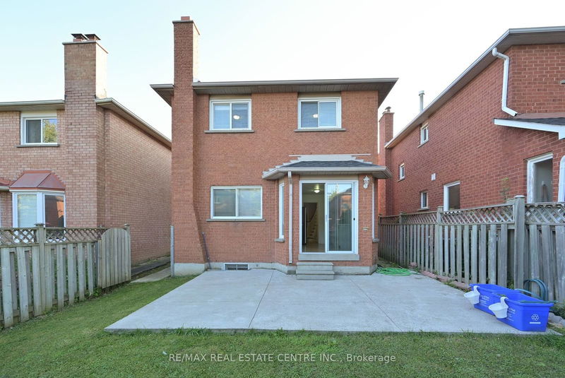 63 Candy Cres  Brampton, L6X 4A1 | Image 33