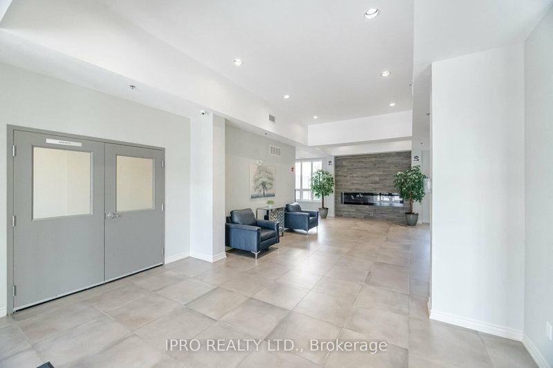 311 - 1370 Costigan Rd, Milton, L9T 0Y8 | Image 3