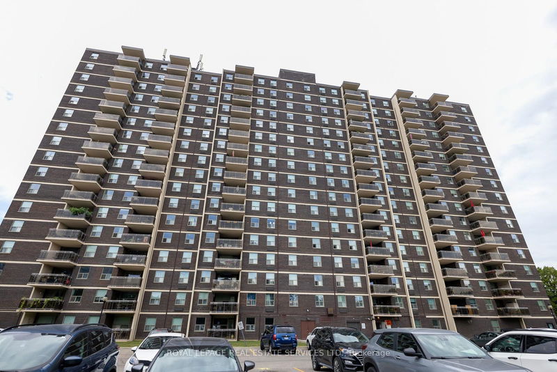  #612 - 966 Inverhouse Dr  Mississauga, L5J 4B6 | Image 1