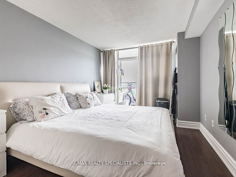  2010 - 3 Hickory Tree Rd  Toronto, M9N 3W5 | Image 19