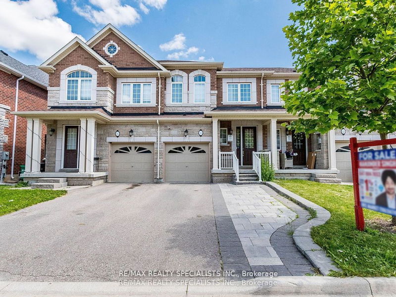 13 Kempsford Cres  Brampton, L7A 4M5 | Image 1