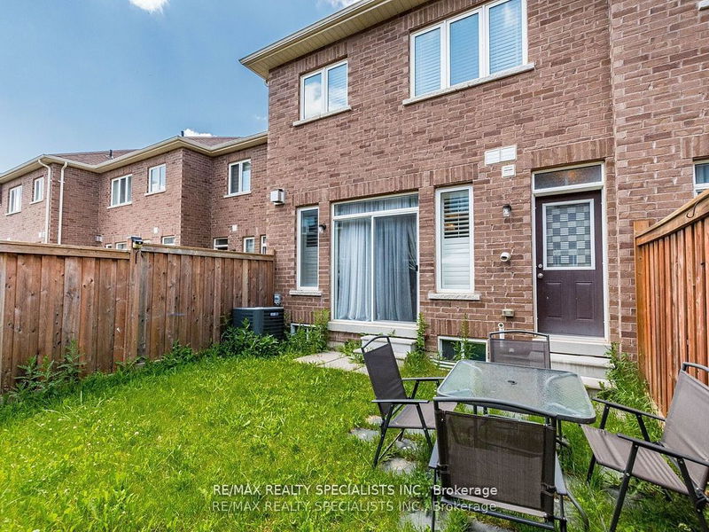 13 Kempsford Cres  Brampton, L7A 4M5 | Image 29