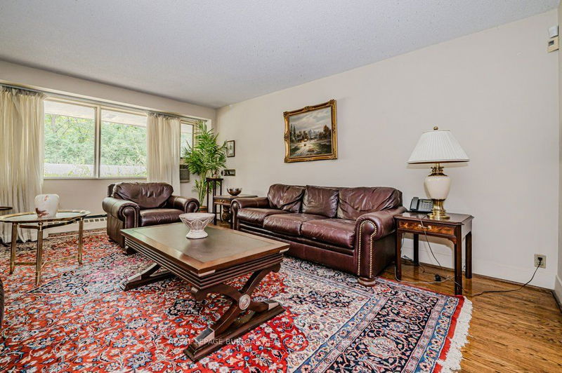 3 Edgehill Rd  Toronto, M9A 4N1 | Image 11