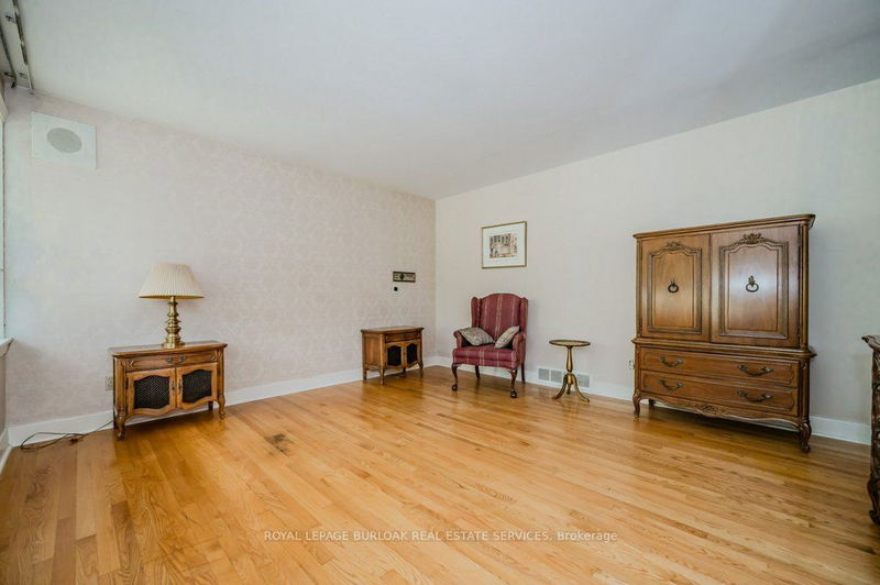 3 Edgehill Rd  Toronto, M9A 4N1 | Image 19