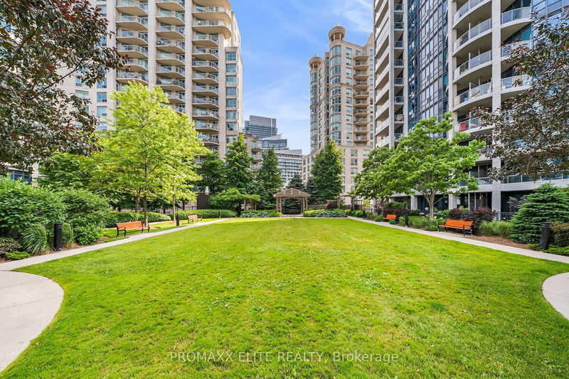  318 - 2095 Lake Shore Blvd W Toronto, M8V 4G4 | Image 4