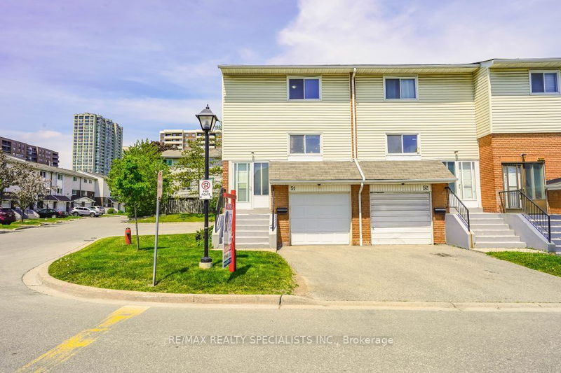 51 Franklin Crt  Brampton, L6T 3Z1 | Image 1