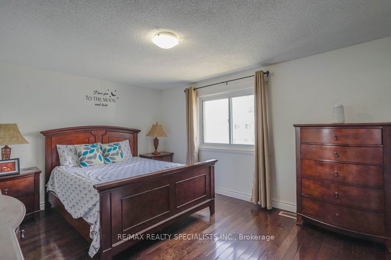 51 Franklin Crt  Brampton, L6T 3Z1 | Image 12