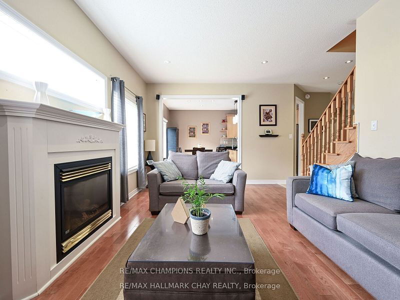 104 Masters Green Cres  Brampton, L7A 3K2 | Image 12