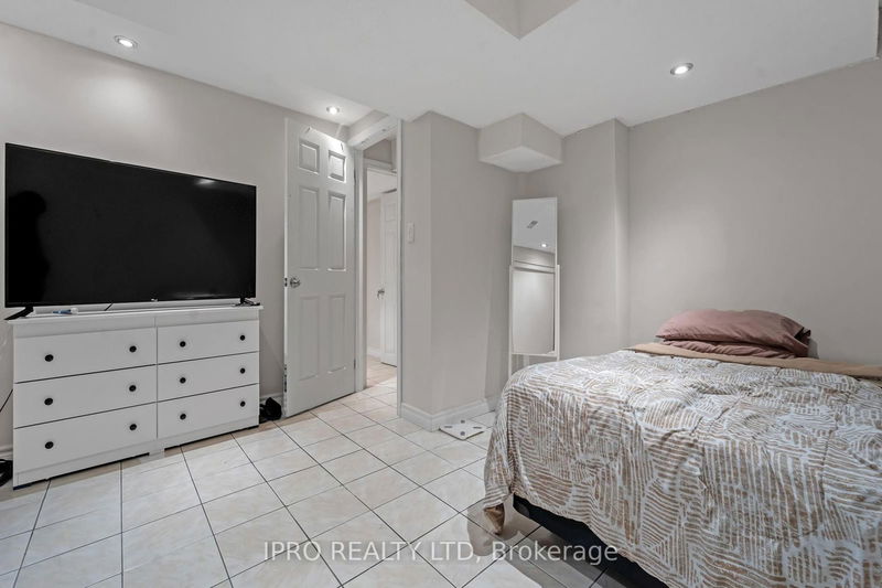 21 Spencer Dr  Brampton, L7A 2A2 | Image 37