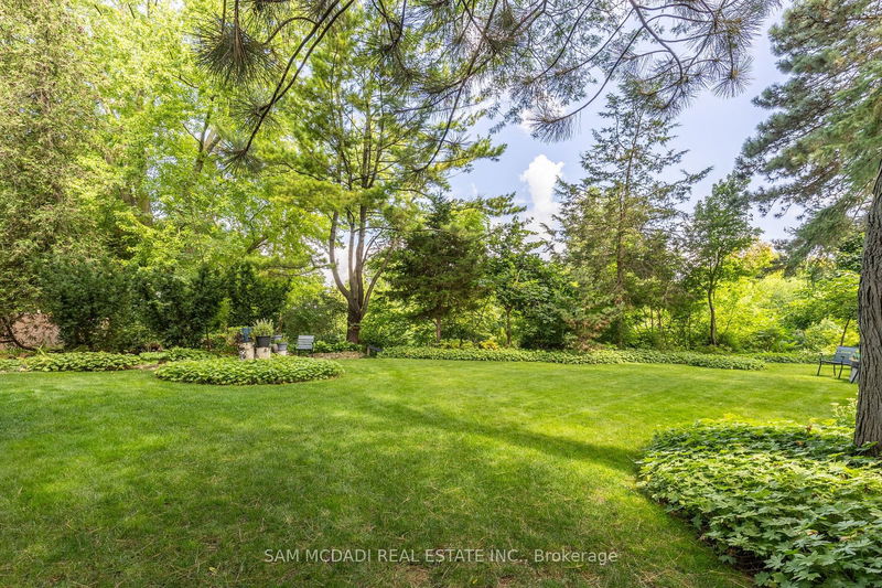 1285 Mineola Gdns  Mississauga, L5G 3Y5 | Image 38