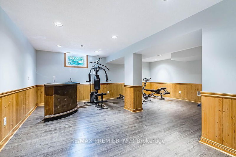 1629 Wembury Rd  Mississauga, L5J 2L8 | Image 27