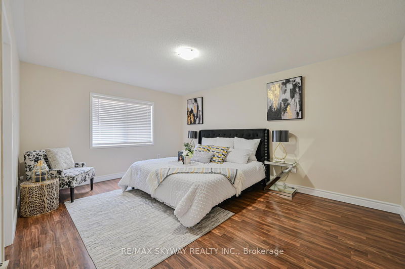 166 Sussexvale Dr  Brampton, L6R 3R1 | Image 17