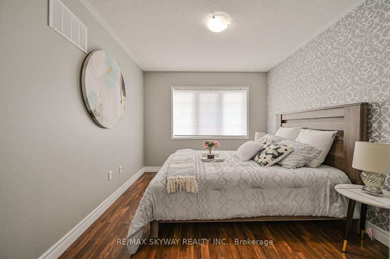 166 Sussexvale Dr  Brampton, L6R 3R1 | Image 19