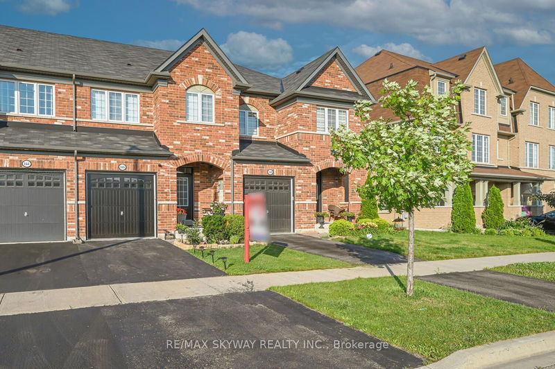 166 Sussexvale Dr  Brampton, L6R 3R1 | Image 2