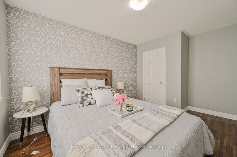 166 Sussexvale Dr  Brampton, L6R 3R1 | Image 20